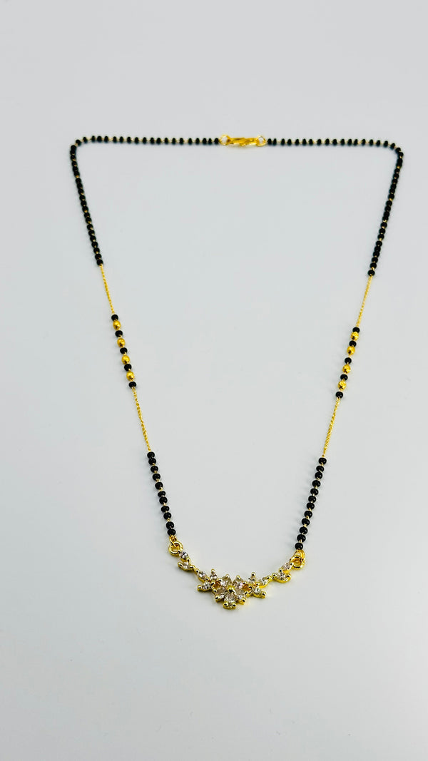 Delicate Pearl Mangalsutra β Where Tradition Meets Timeless Elegance π€β¨